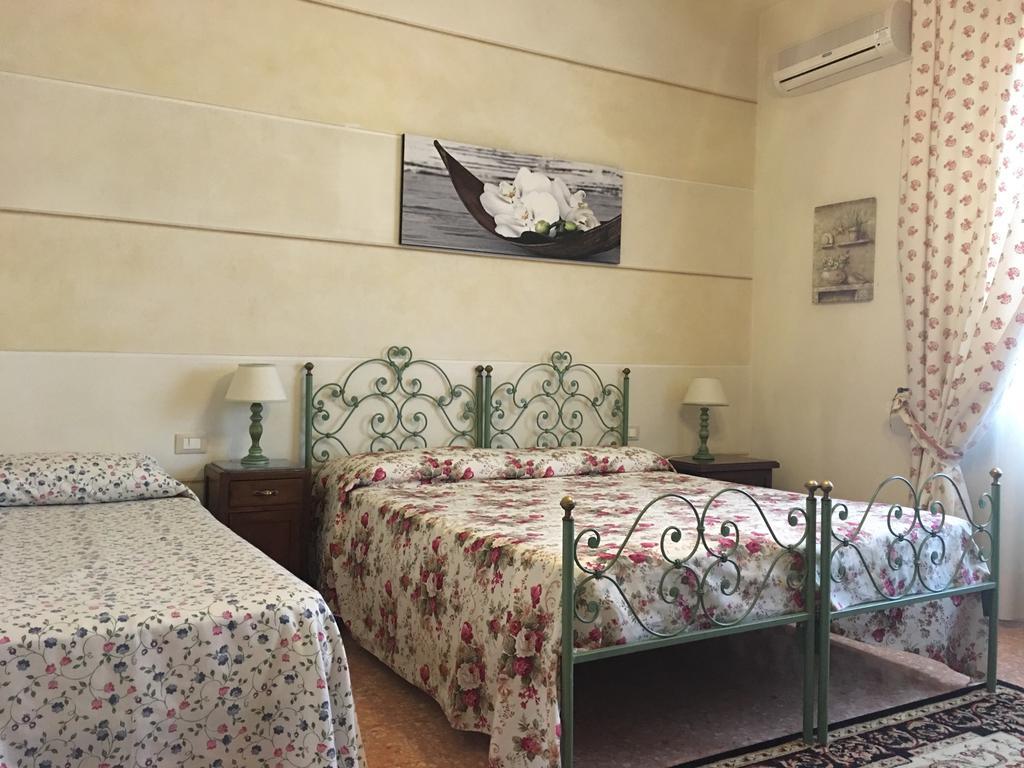Affittacamere La Casa Di Ugo Ciglione Zimmer foto