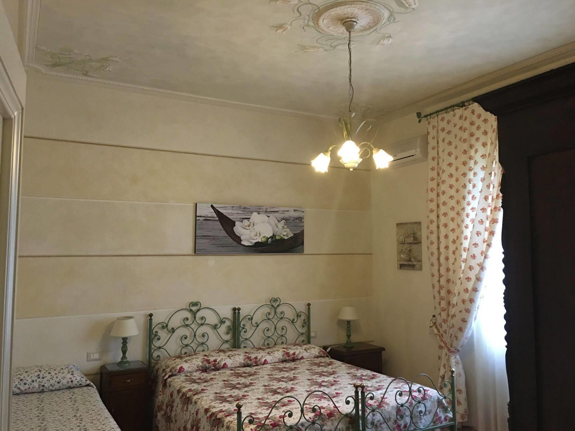 Affittacamere La Casa Di Ugo Ciglione Exterior foto